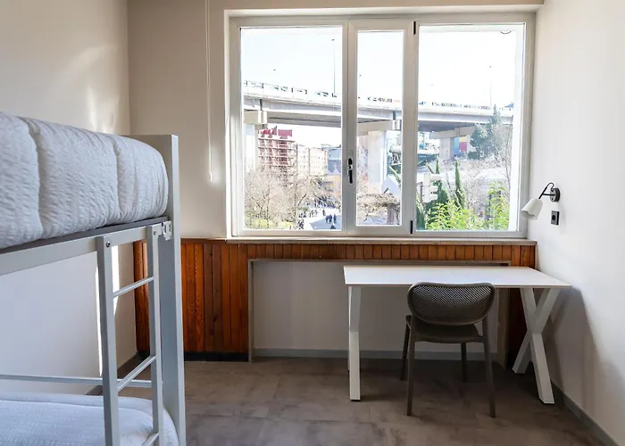 Lamia BBK Women Hostel-Solo mujeres Bilbao
