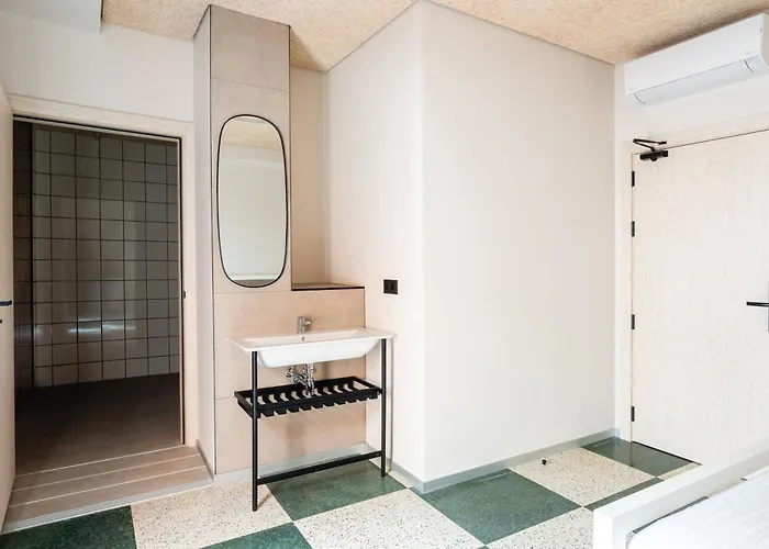 Lamia BBK Women Hostel-Solo mujeres Bilbao